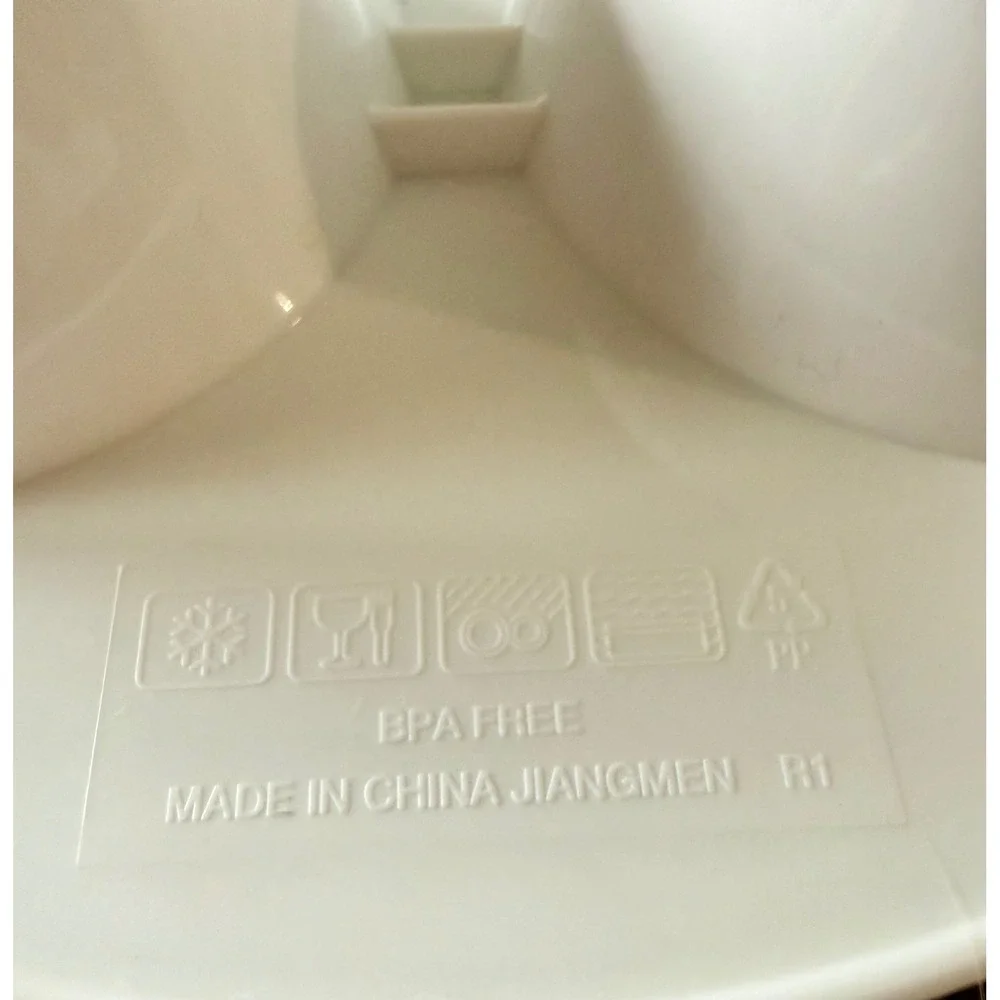 Microwave Egg Poacher Set of 2 White Excellent 3-Well BPA Free Plastic